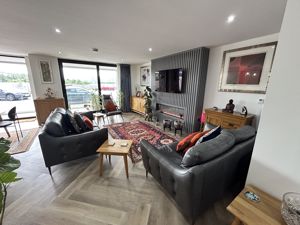 Photo 8- click for photo gallery